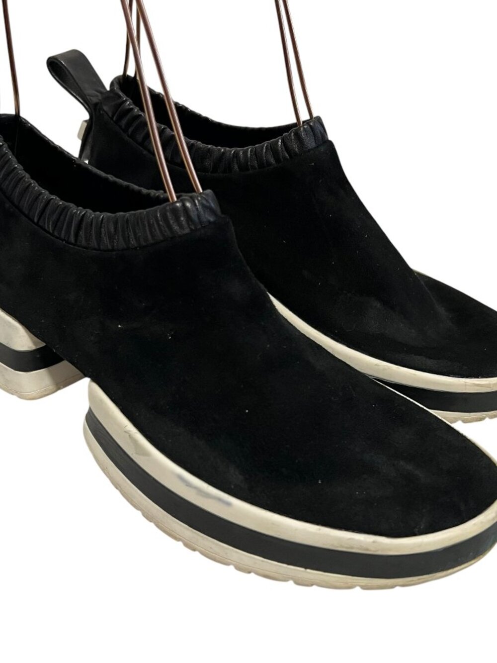 Stuart Weitzman shoes SW 612 Slip on Sneaker black suede size 7 laceless chunky